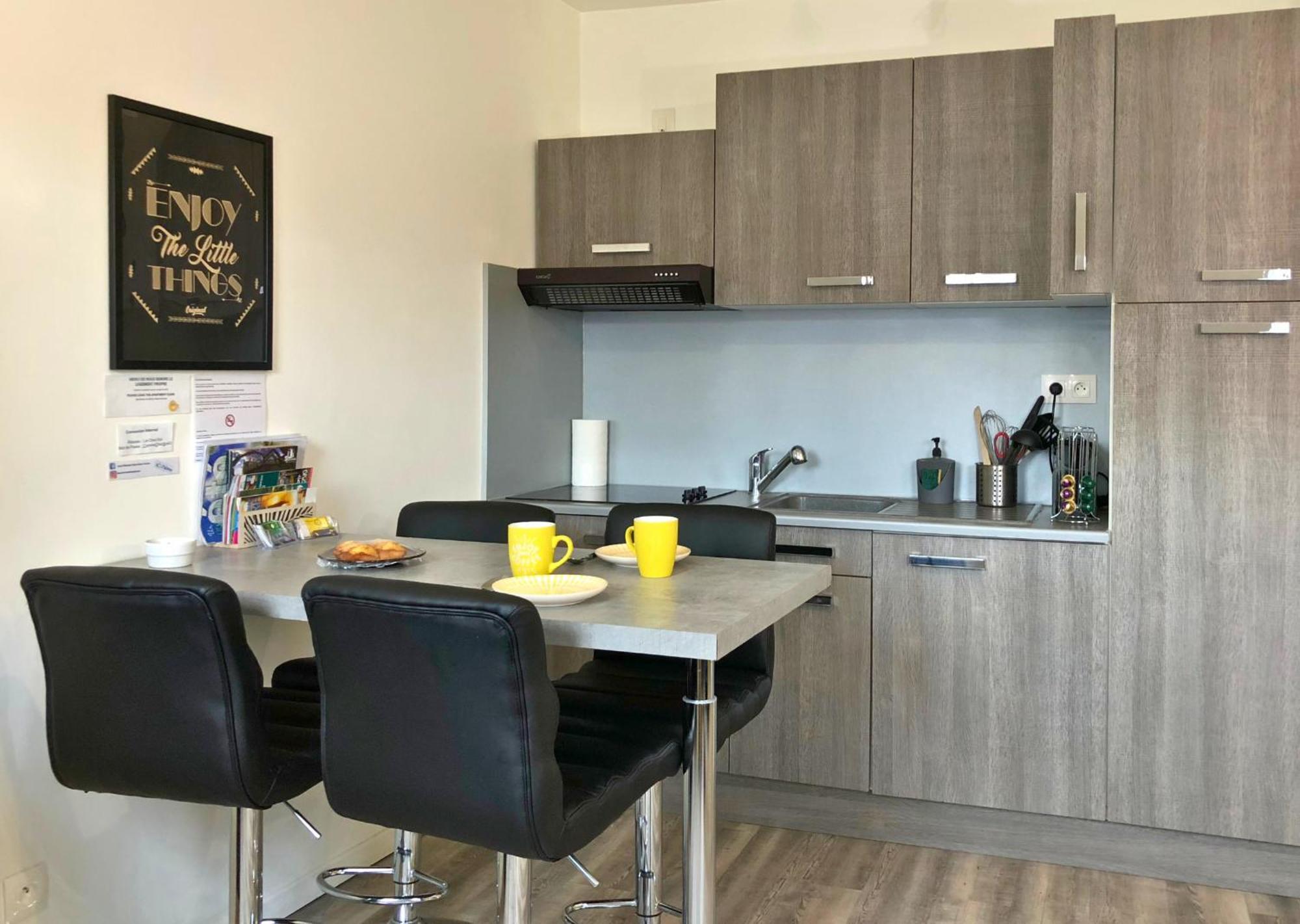 Appartement - Parking Prive Gratuit, Proche Centre-Ville Et Gare De Saint-Omer Saint-Omer (Pas-de-Calais) Cameră foto